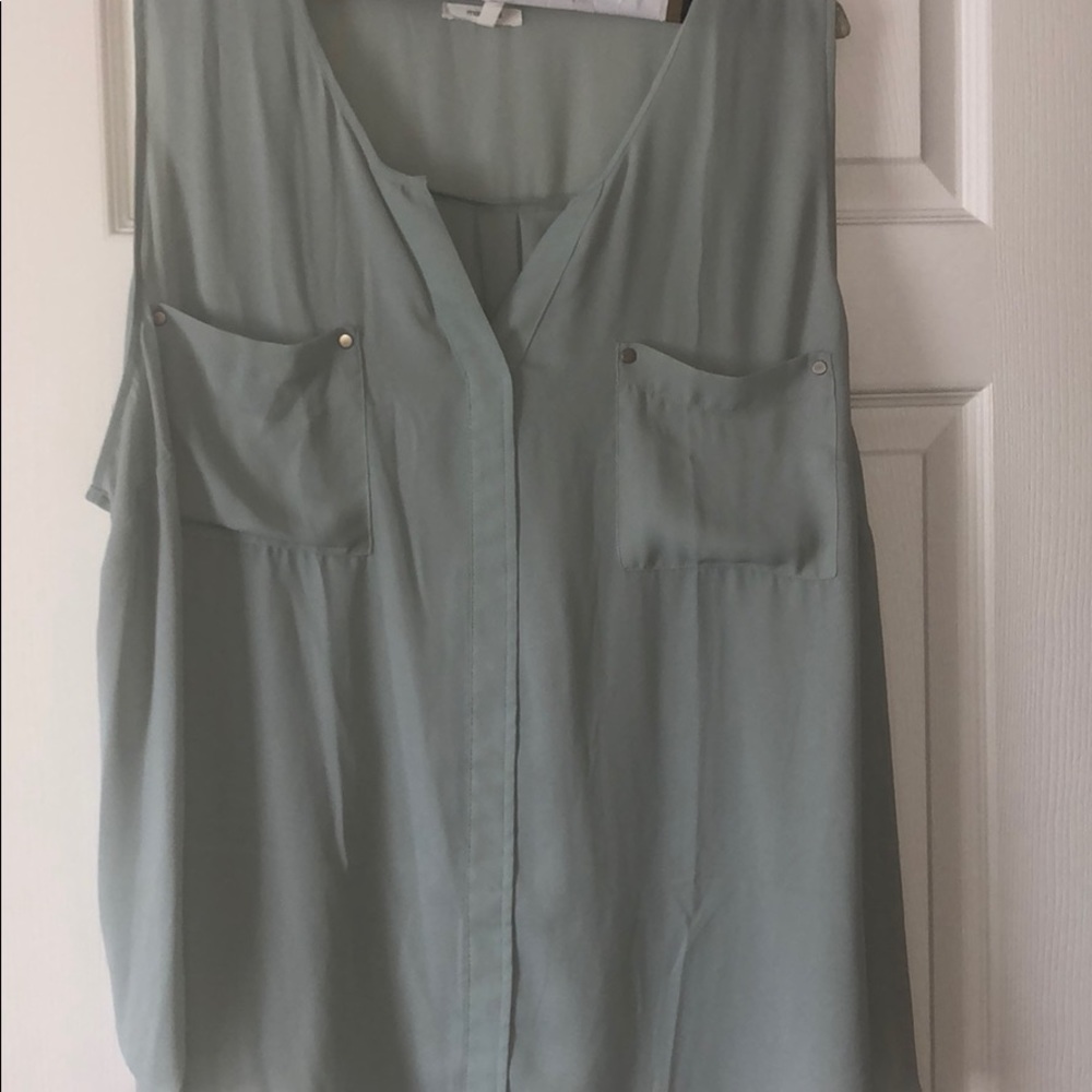 Sleeveless Tank